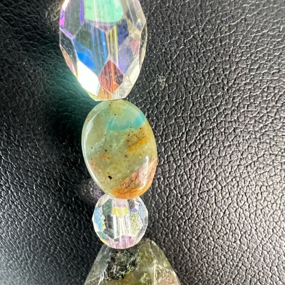 Faceted Labradorite & Chalcedony Stones w/AB Bead Necklace D10 - Picture 3 of 6